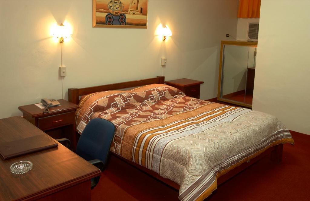 Phoenix Hotel 安吉利斯 客房 照片