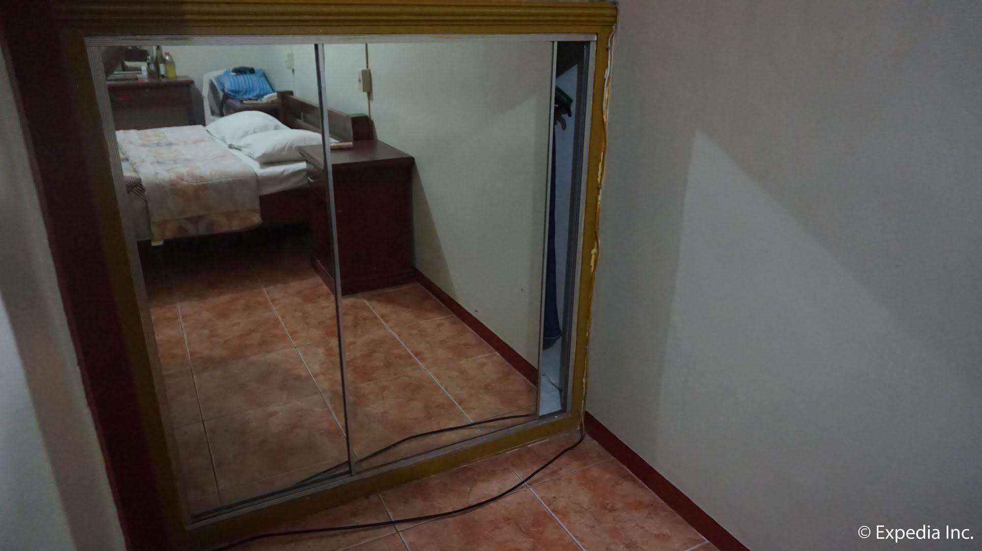 Phoenix Hotel 安吉利斯 外观 照片
