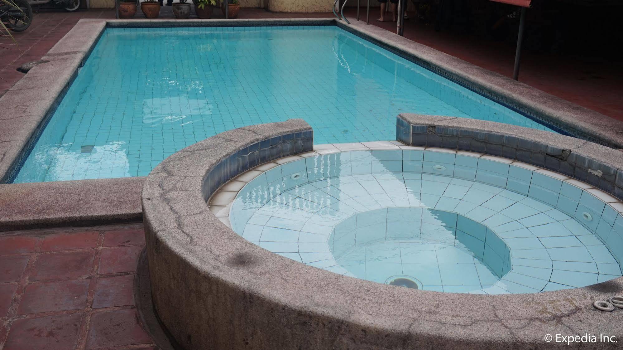 Phoenix Hotel 安吉利斯 外观 照片